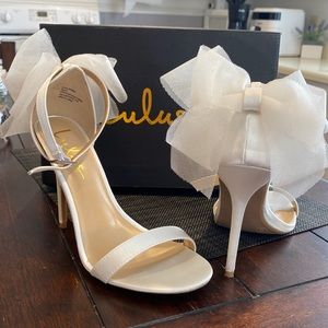 Bow heels from lulus